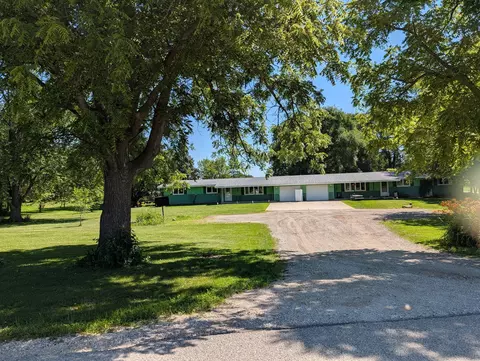 1988 Waukesha, Raymond, WI 53108