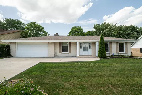 12600 W Wilbur, New Berlin, WI 53151
