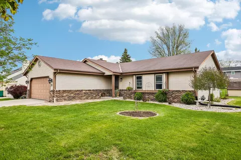 w163n10528 Ridgeview, Germantown, WI 53022