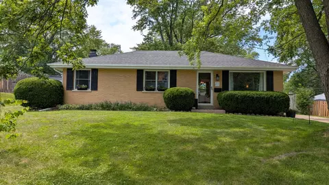 w170n9325 Woodlawn, Menomonee Falls, WI 53051