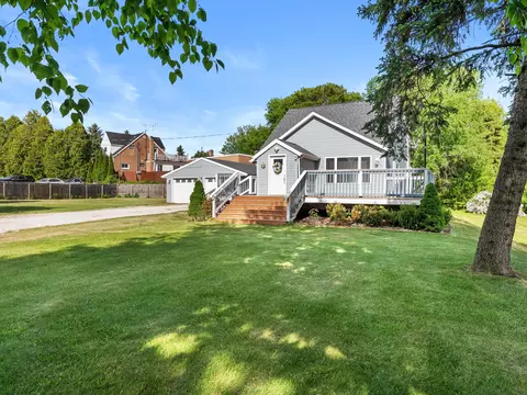 1433 N 40th, Sheboygan, WI 53081