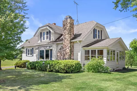 21115 W Lincoln, New Berlin, WI 53146