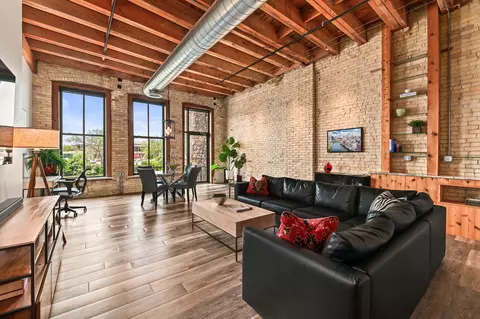 205 N Water #200, Milwaukee, WI 53202