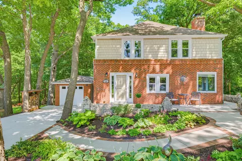 610 N 119th, Wauwatosa, WI 53226