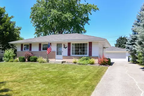 5647 S Lorene, Milwaukee, WI 53221