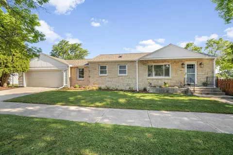 9600 W Nash, Milwaukee, WI 53222