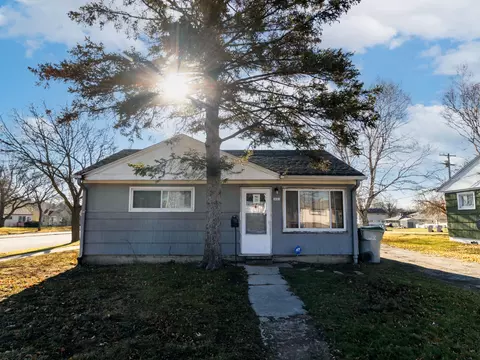 6001 W Carmen, Milwaukee, WI 53218
