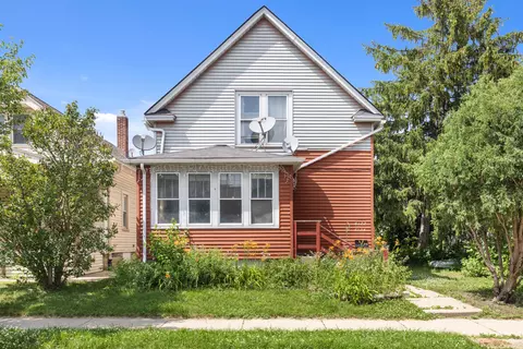6122 W Mitchell #6124, West Allis, WI 53214