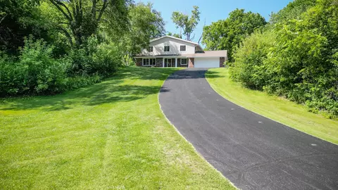 w305s6790 County Rd I, Mukwonago, WI 53149