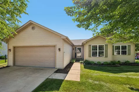 1109 Hickory, Johnson Creek, WI 53094