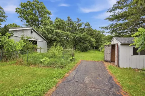 Exterior - w362s10050 Lewin, Eagle, WI 53119 photo 2 of 5
