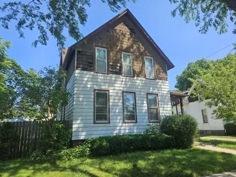 1119 Howard, Racine, WI 53404