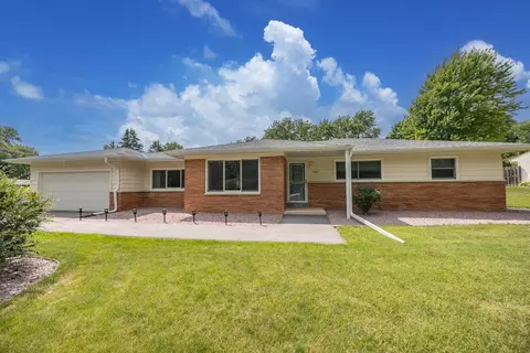 w156n5709 Cheryln, Menomonee Falls, WI 53051