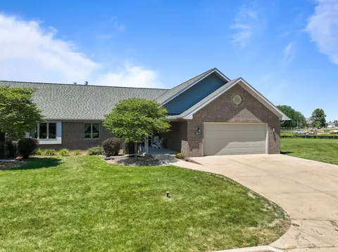 211 Windmill, Walworth, WI 53184