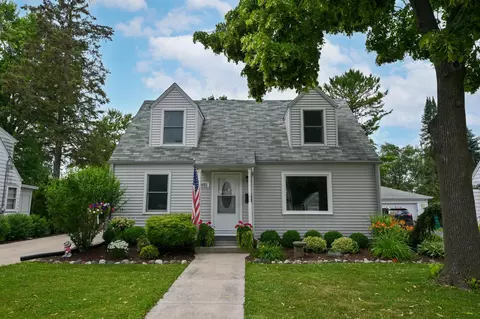 w166n8551 Theodore, Menomonee Falls, WI 53051