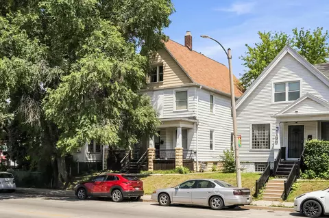 3172 N Holton #3172A, Milwaukee, WI 53212