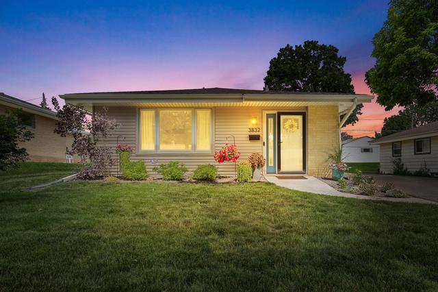 3832 S 93rd, Milwaukee, WI 53228