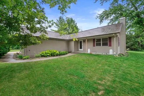 610 Green Bay, Mayville, WI 53050