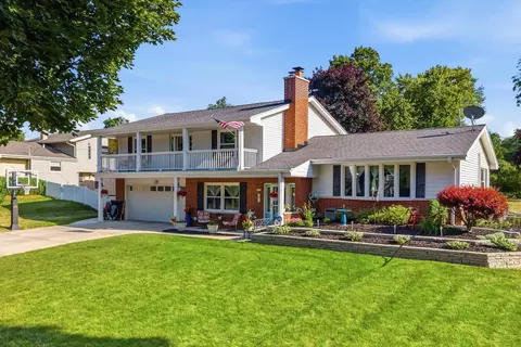 2789 N Mayfair, Wauwatosa, WI 53222