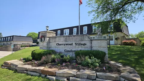 9500 N Green Bay #301, Brown Deer, WI 53209
