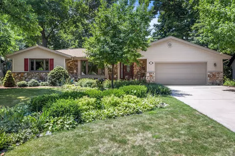 3235 S 149th, New Berlin, WI 53151