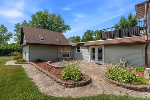 2201 Stonecroft #2203, Grafton, WI 53024