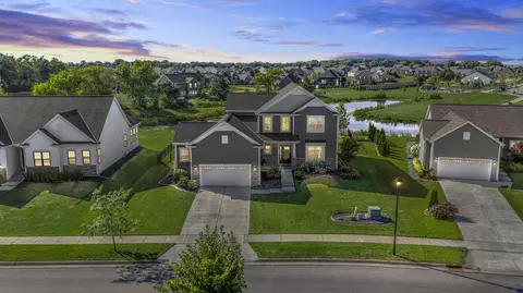 2256 River Bnd, Grafton, WI 53024