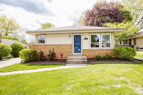 4123 N 95th, Wauwatosa, WI 53222