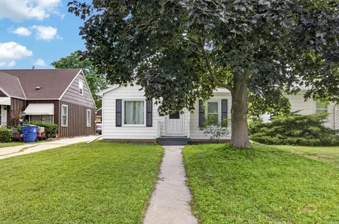2304 James, Racine, WI 53403