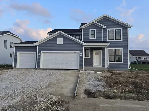 1487 Patton, Hartford, WI 53027