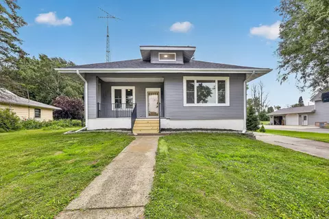 524 E Oak, Juneau, WI 53039