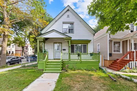 2803 W Burnham, Milwaukee, WI 53215