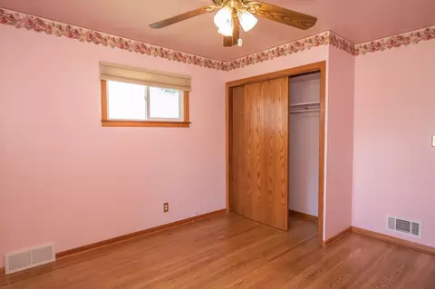 Bedroom - 520 39th, Goodview, MN 55987 photo 2 of 9