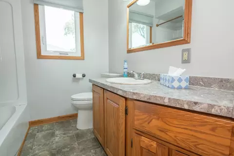 Bath - 520 39th, Goodview, MN 55987 photo 1 of 2