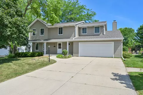 16280 W Heatherly, New Berlin, WI 53151