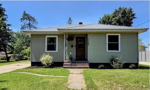1733 Stoughton, Tomah, WI 54660