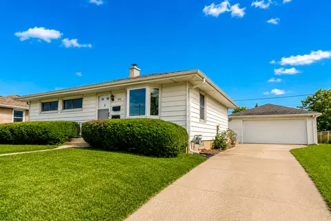 3804 E Klieforth, Cudahy, WI 53110