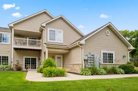 21890 N Weather Edge #H, Lannon, WI 53046