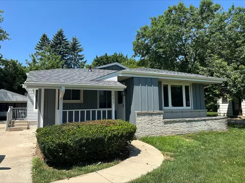 5847 N 113th, Milwaukee, WI 53225