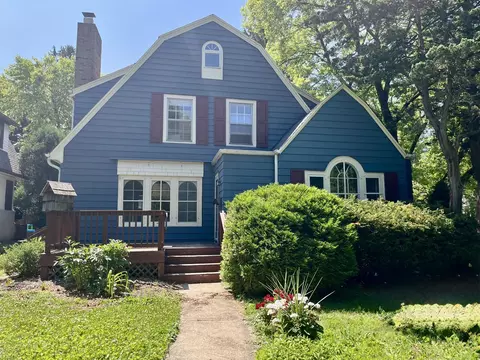 3495 N Maryland, Milwaukee, WI 53211