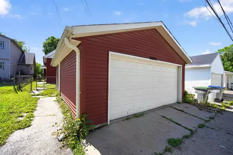 4552 N 38th, Milwaukee, WI 53209