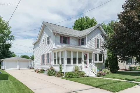 617 N Main, Mayville, WI 53050