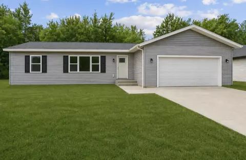 1284 E Blf, Whitewater, WI 53190