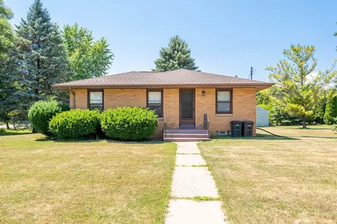 4600 W Grange, Greenfield, WI 53220