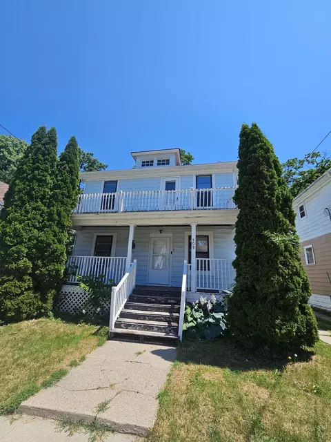 509 Park Vw #A, Racine, WI 53404