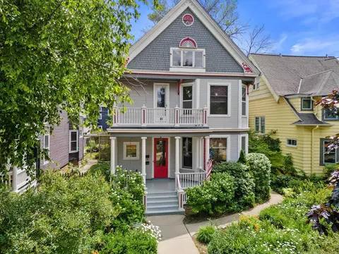 2712 N Maryland, Milwaukee, WI 53211