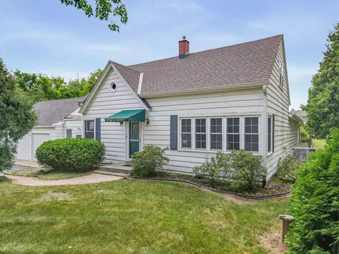 11911 N Wauwatosa, Mequon, WI 53097
