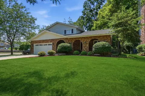 1482 37th, Kenosha, WI 53144