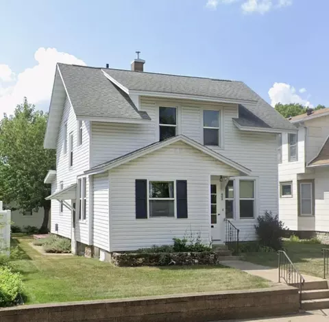 406 23rd, La Crosse, WI 54601