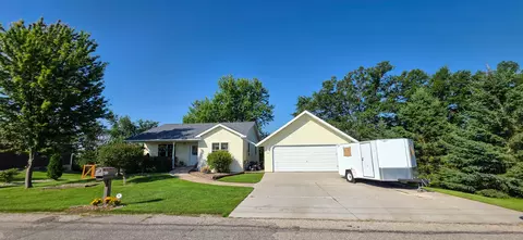 415 Coon Pr, Westby, WI 54667